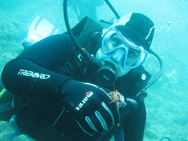  Diving with experts 